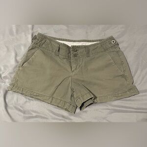 Gap chino short
